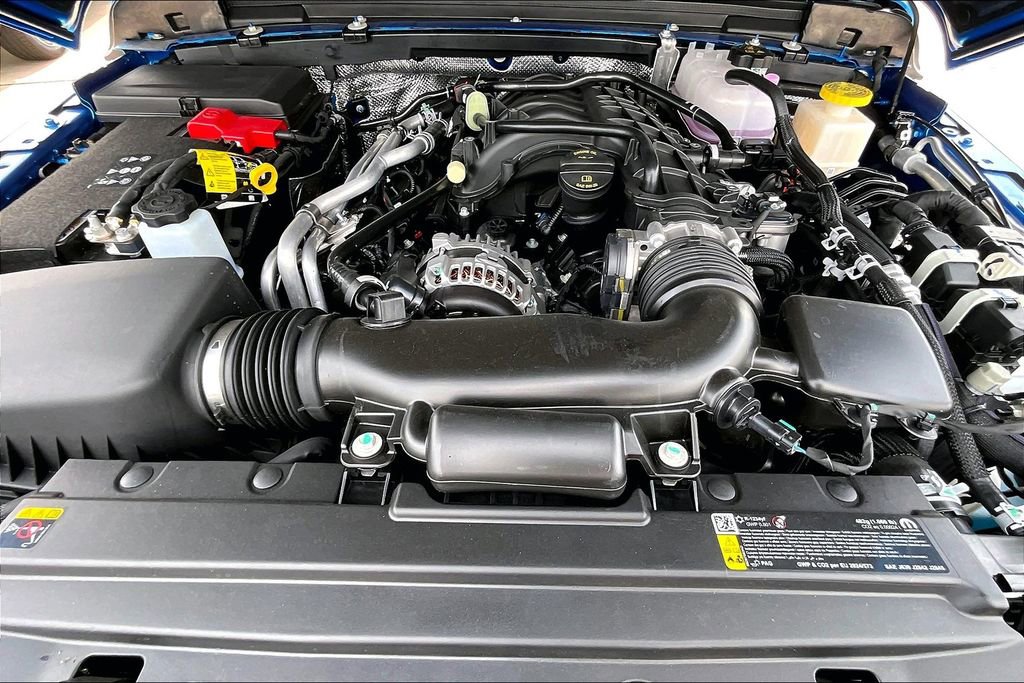 New 2025 Jeep Gladiator High Tide image 9