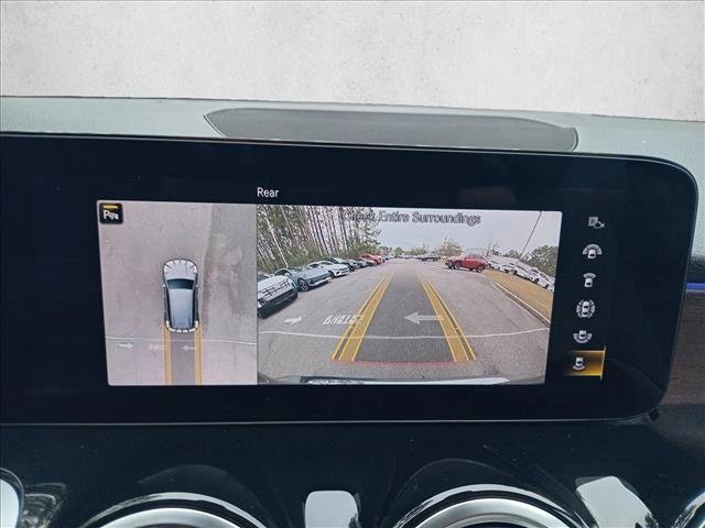 Used 2023 Mercedes-Benz GLB 250 image 22