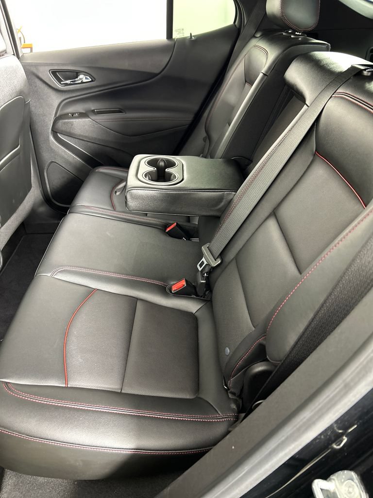 Used 2023 Chevrolet Equinox RS w/ RS Leather Package AWD/4WD image 17