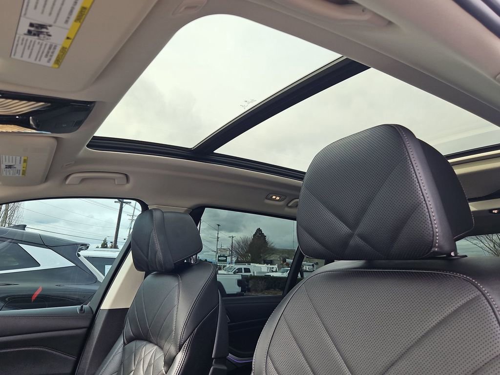 Used 2023 BMW X7 xDrive40i w/ Premium Package image 35