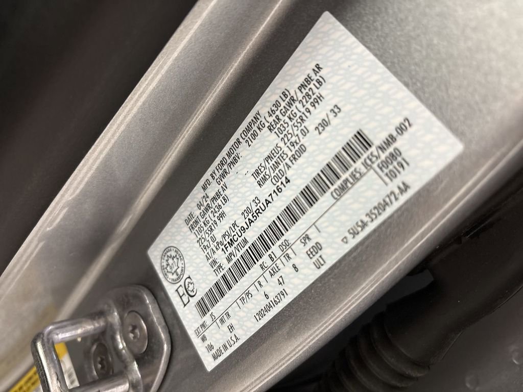 Used 2024 Ford Escape Platinum image 14