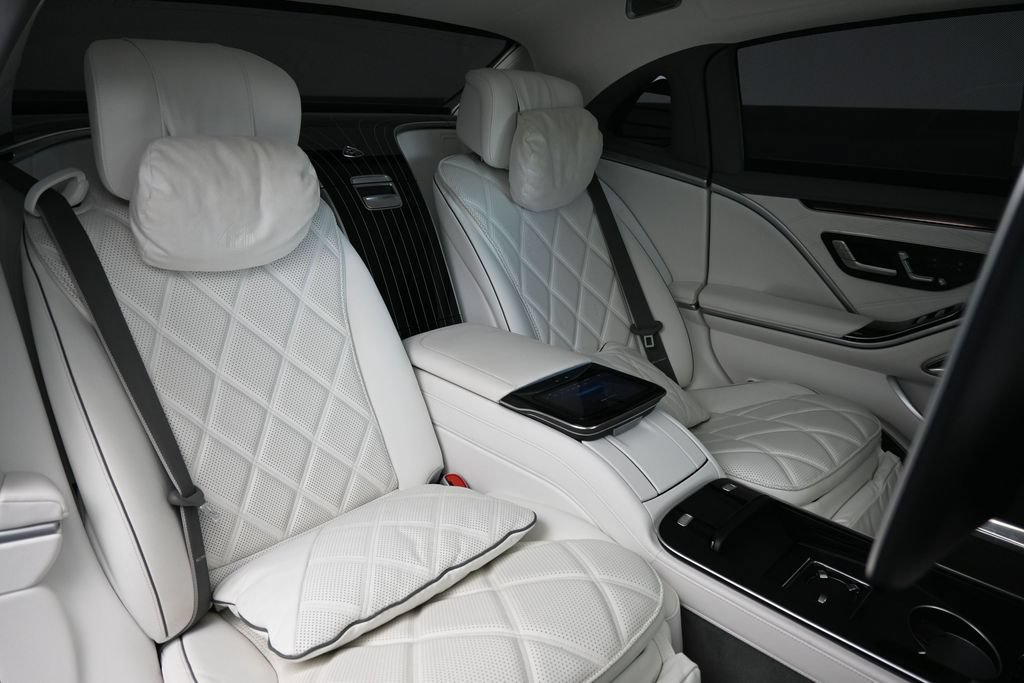 Used 2023 Mercedes-Benz Maybach S 580 4MATIC image 28