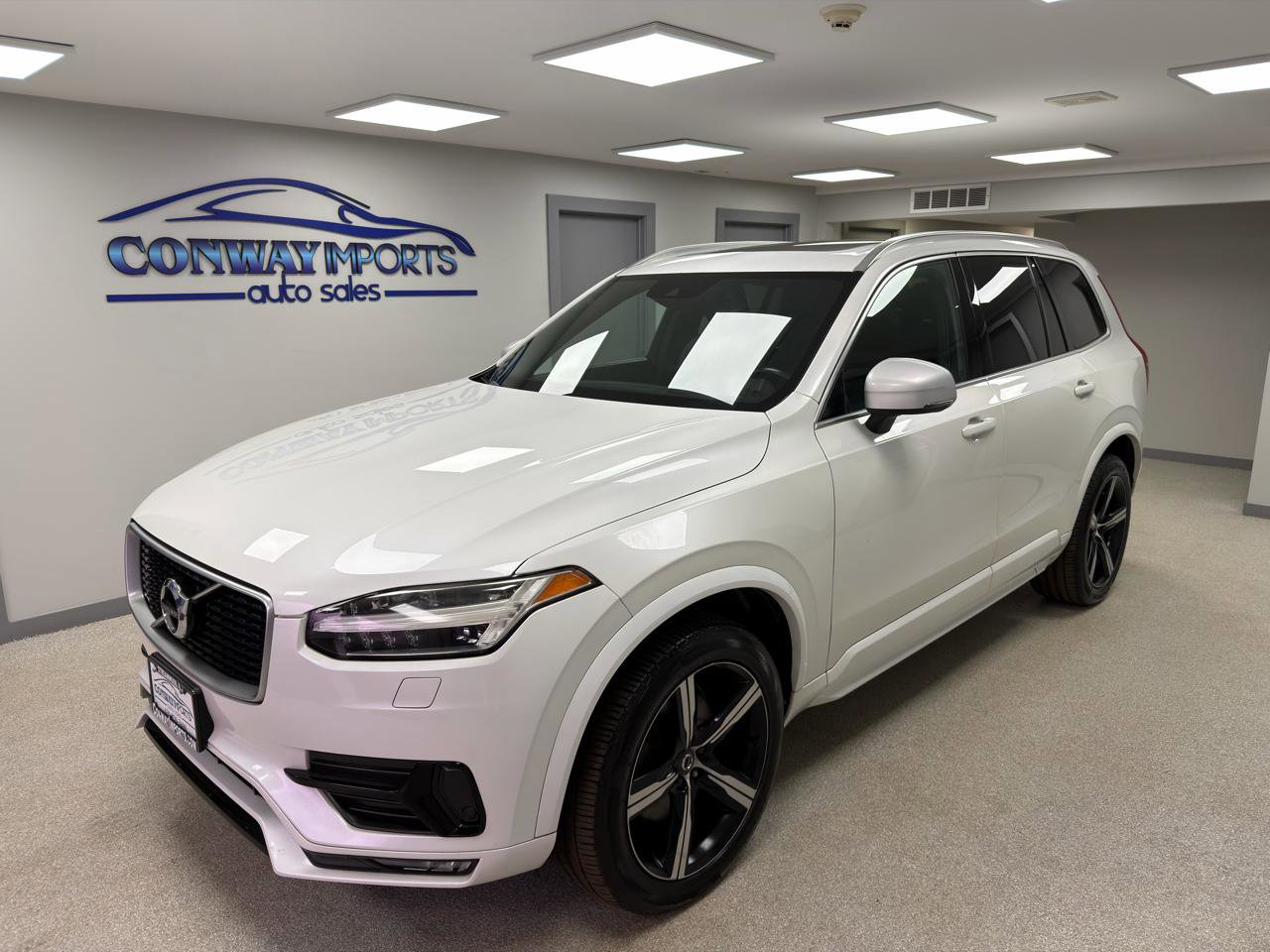 Used 2016 Volvo XC90 T6 R-Design w/ Protection Package AWD/4WD image 2