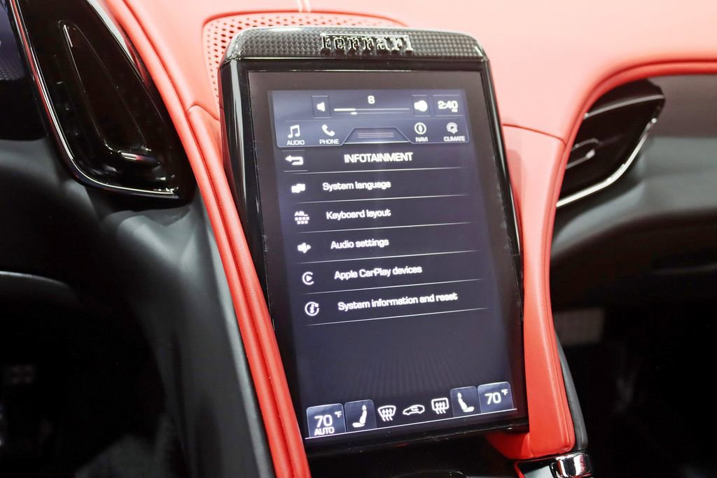 Used 2022 Ferrari Roma RWD image 33