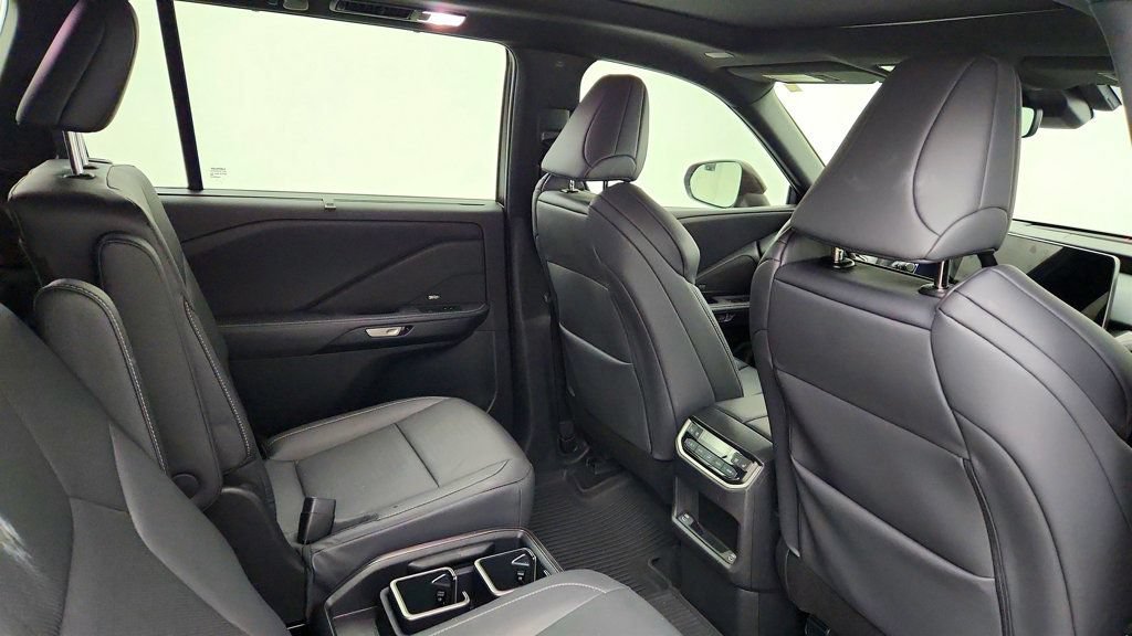 Used 2025 Lexus TX 350 AWD w/ Technology Package image 24