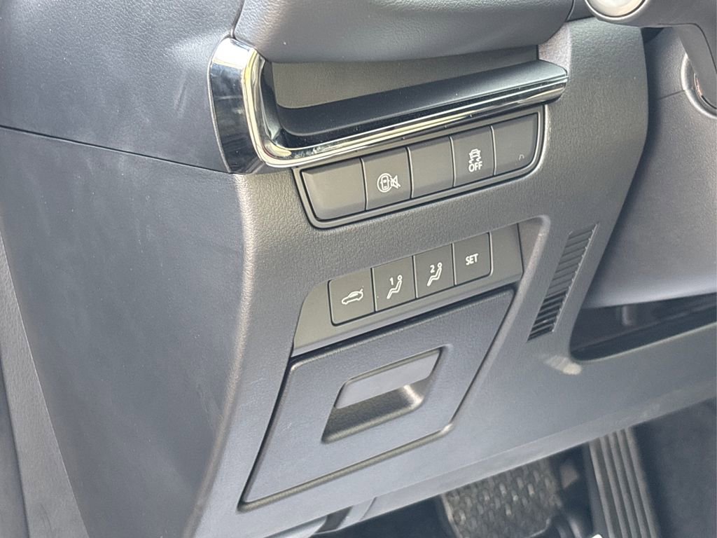 Used 2025 MAZDA MAZDA3 s image 31