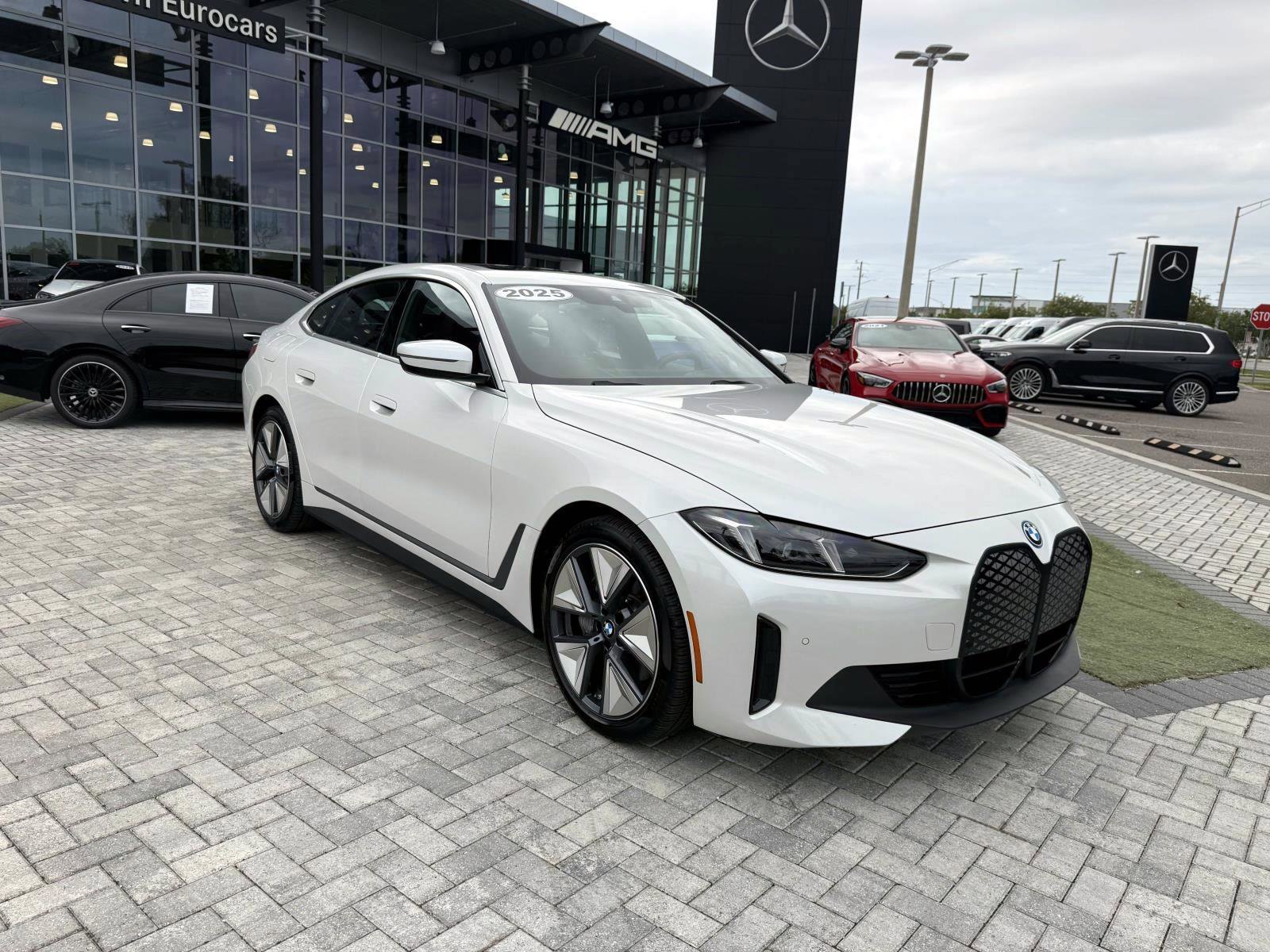 Used 2025 BMW i4 eDrive40 w/ Premium Package RWD image 7