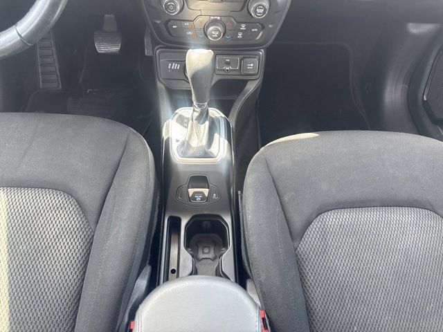 Certified 2020 Jeep Renegade Altitude AWD/4WD image 14
