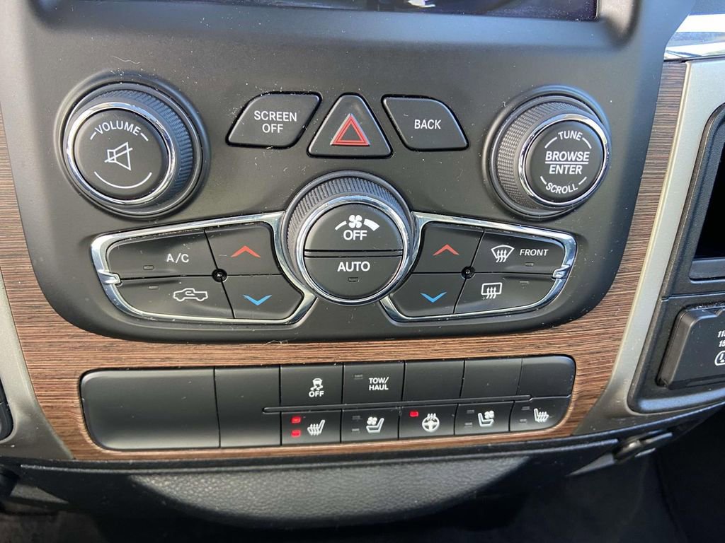 Used 2018 RAM 1500 Laramie image 26