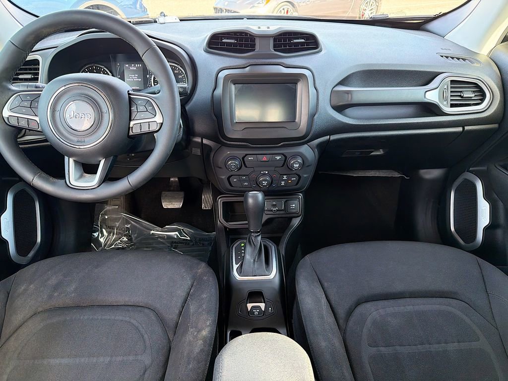 Used 2019 Jeep Renegade Latitude image 17