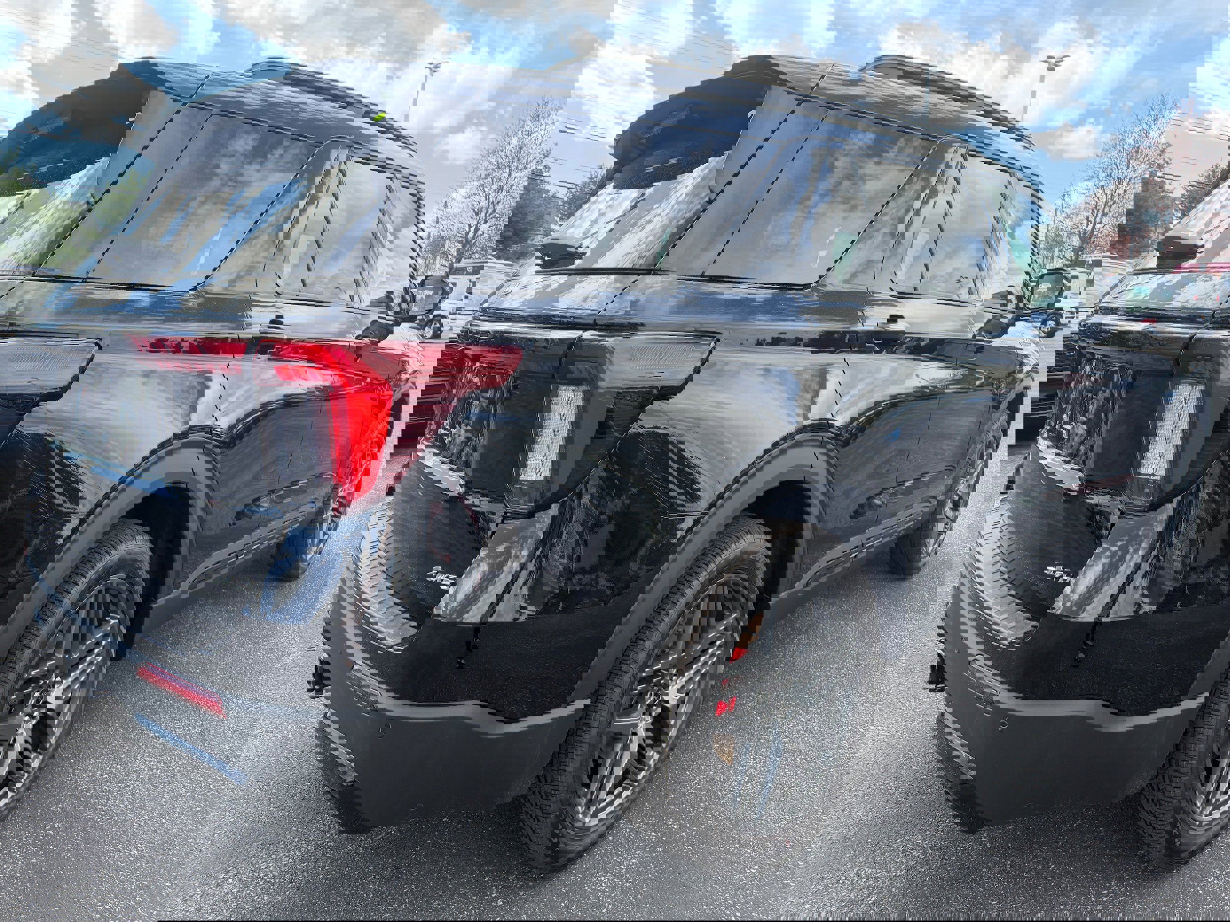 New 2026 Ford Explorer ST-Line w/ ST-Line Street Pack image 12
