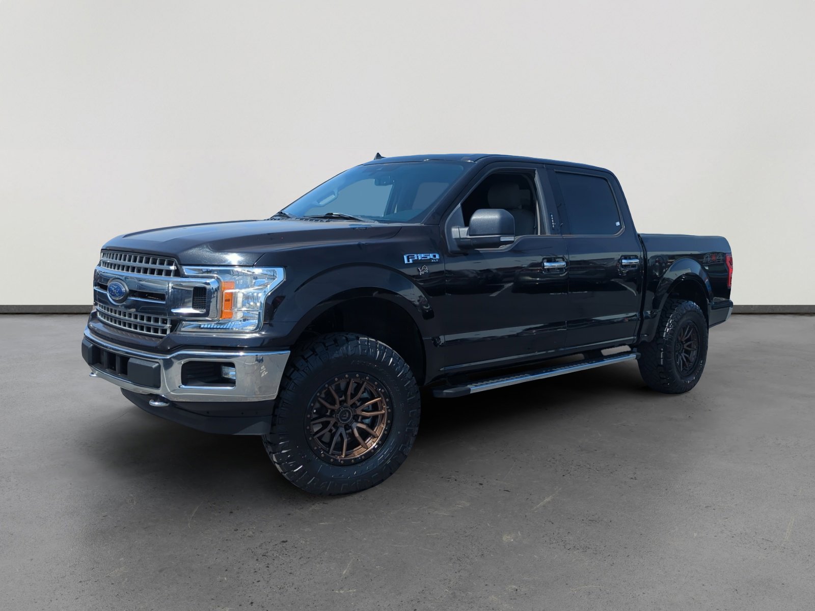 Used 2020 Ford F150 XLT w/ Equipment Group 302A Luxury image 1