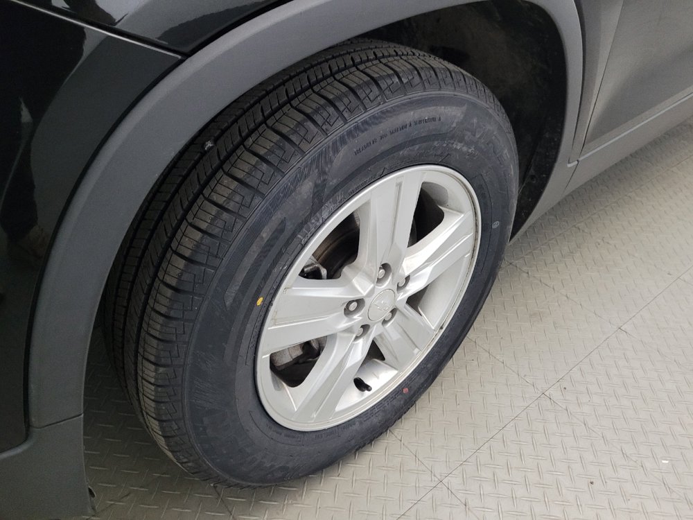 Used 2019 Chevrolet Trax LS FWD image 31