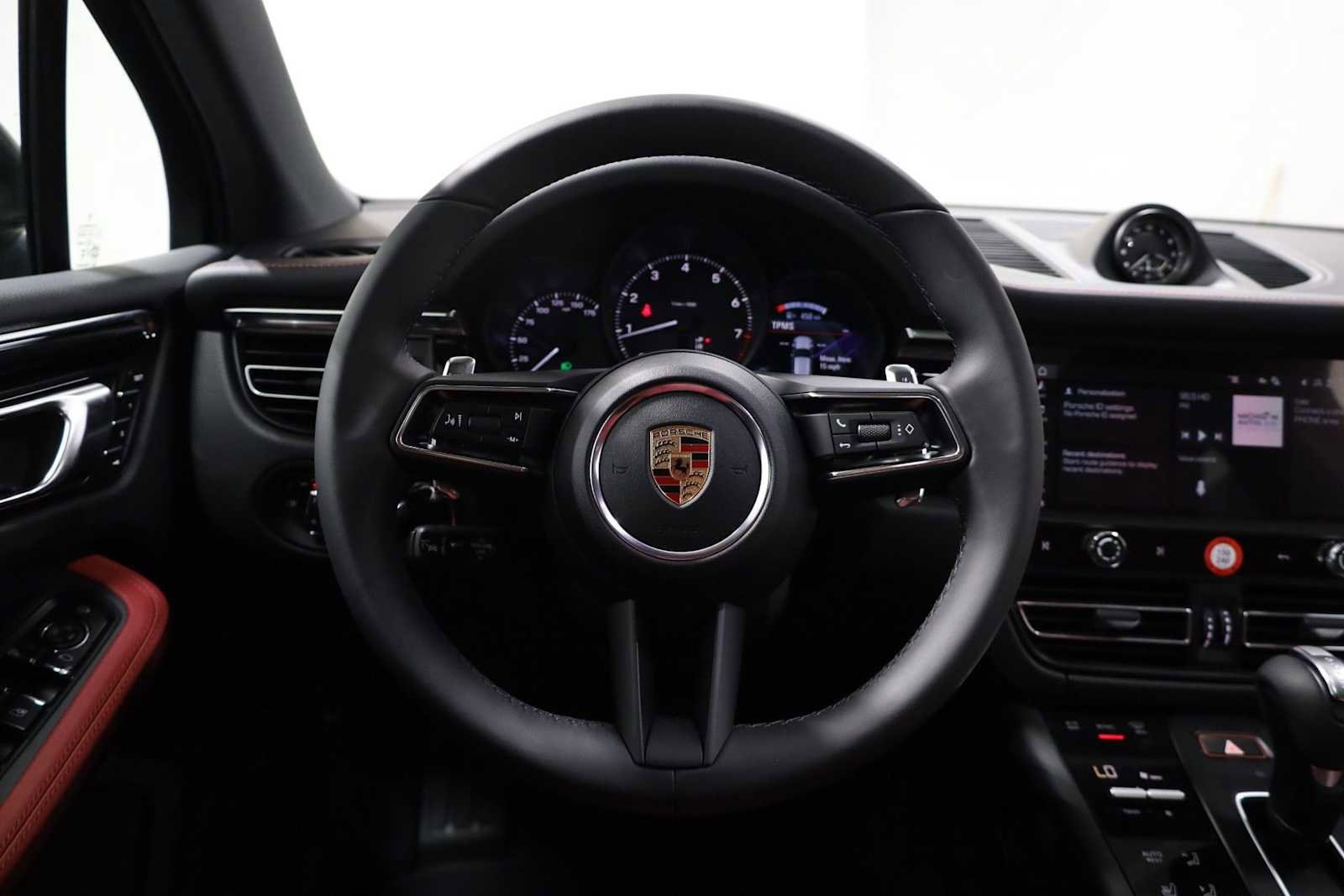 New 2026 Porsche Macan image 24