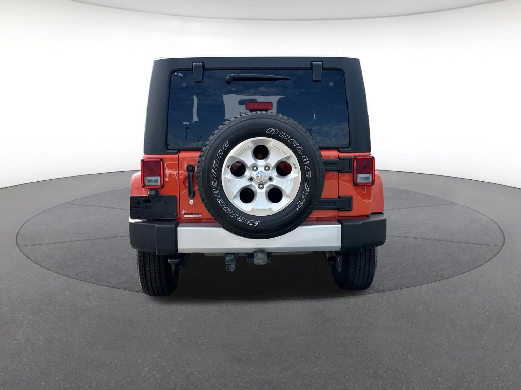 Used 2015 Jeep Wrangler Unlimited Sahara w/ Connectivity Group AWD/4WD image 4