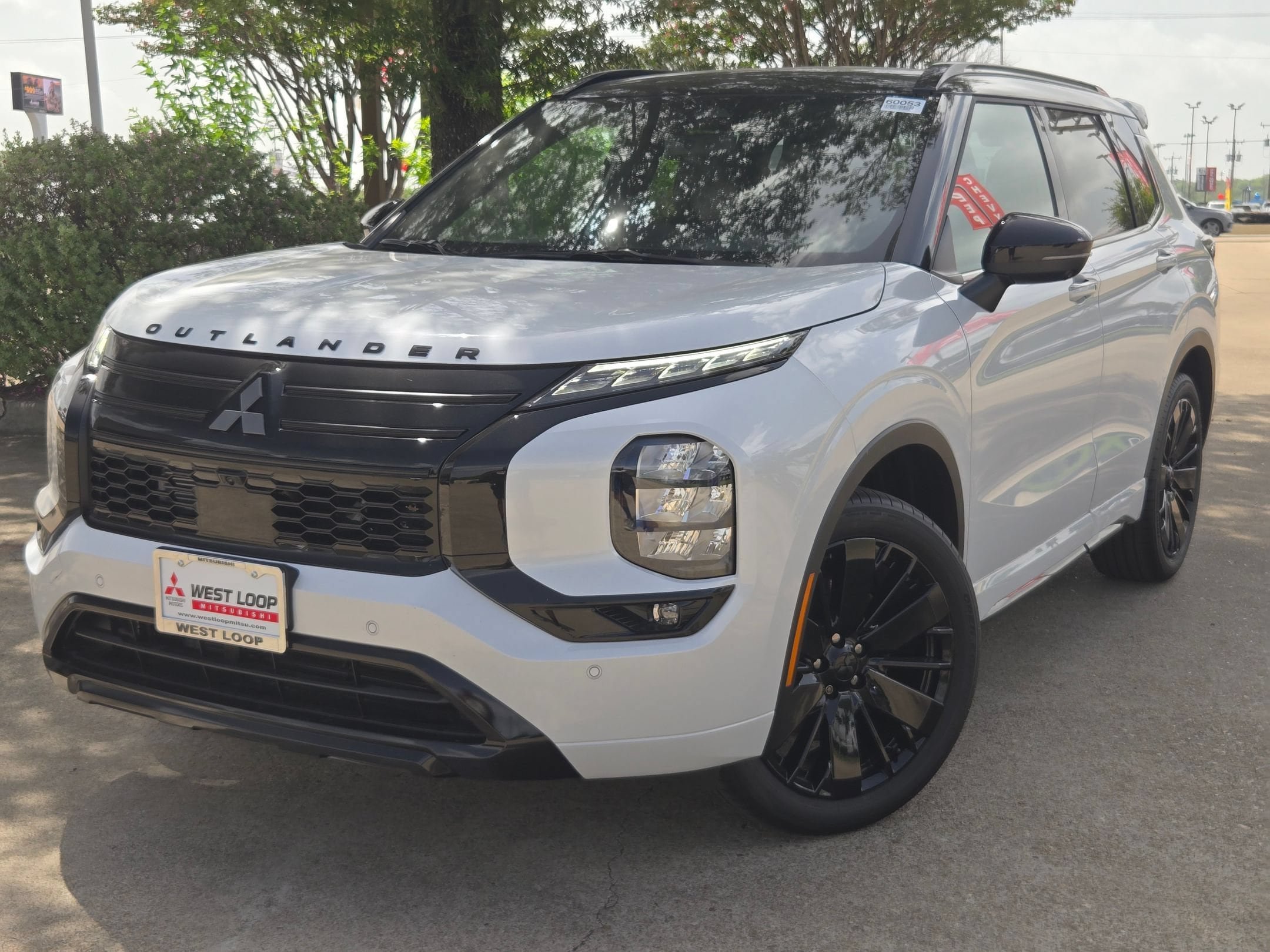 New 2026 Mitsubishi Outlander SEL Black Edition FWD image 2