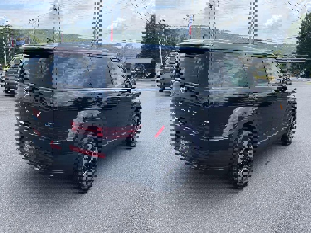 New 2026 Hyundai Santa Fe SE image 3