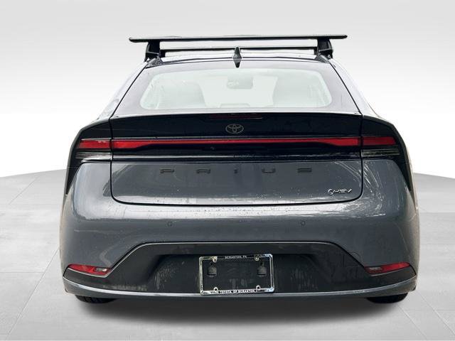 Used 2024 Toyota Prius LE AWD/4WD image 4