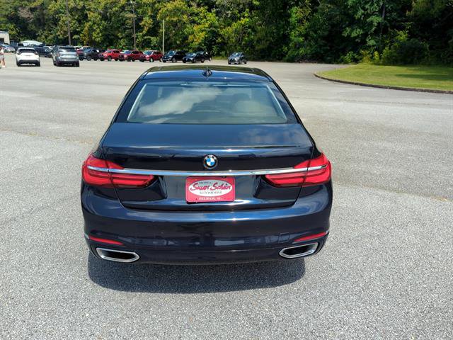 Used 2019 BMW 750i xDrive w/ Executive Package image 13
