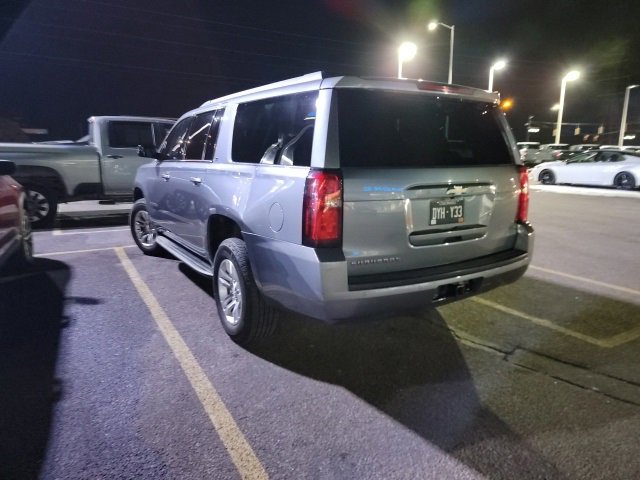 Used 2018 Chevrolet Suburban LT image 7