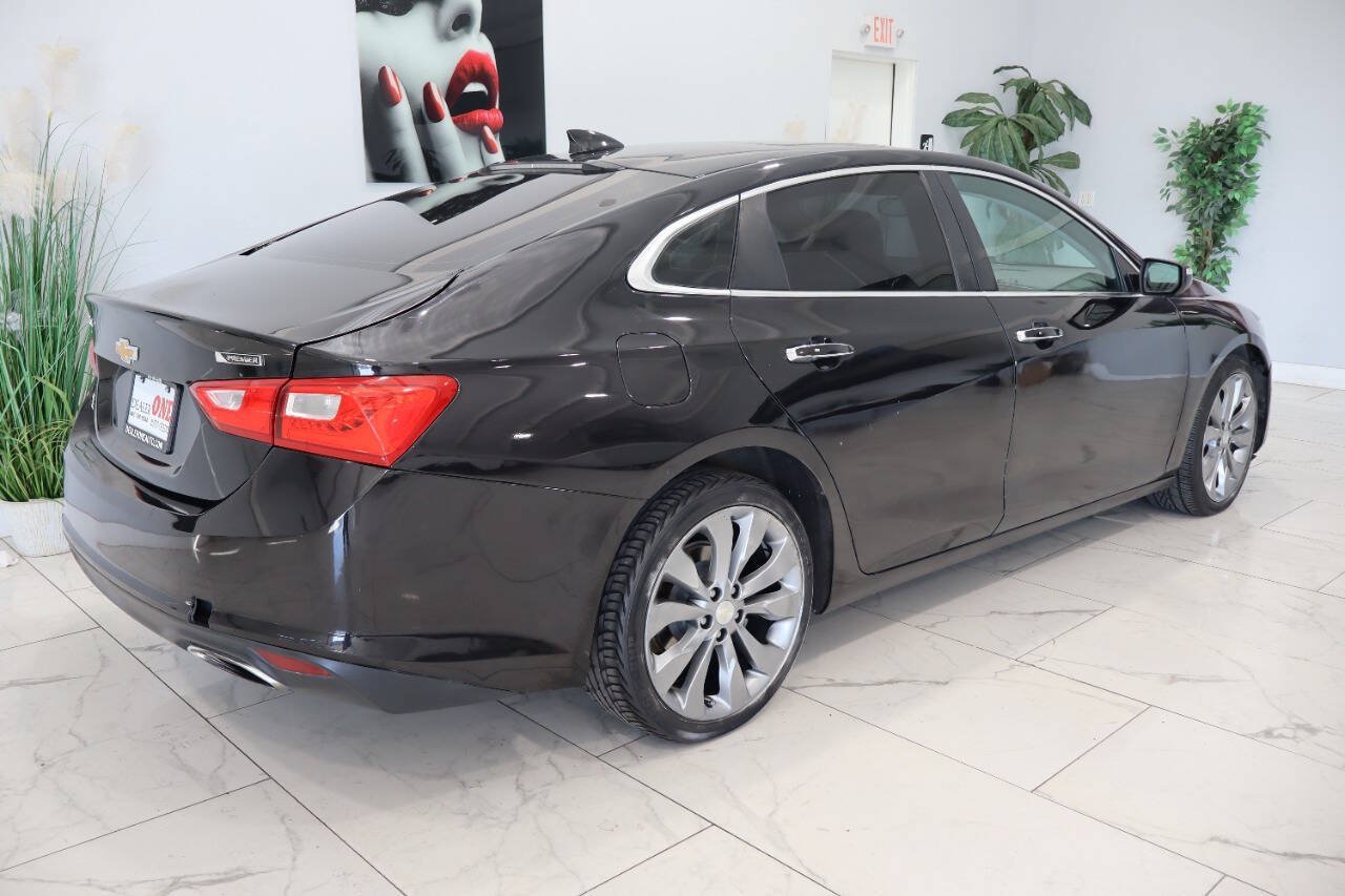 Used 2018 Chevrolet Malibu Premier w/ Premier Sun and Wheel Package FWD image 3