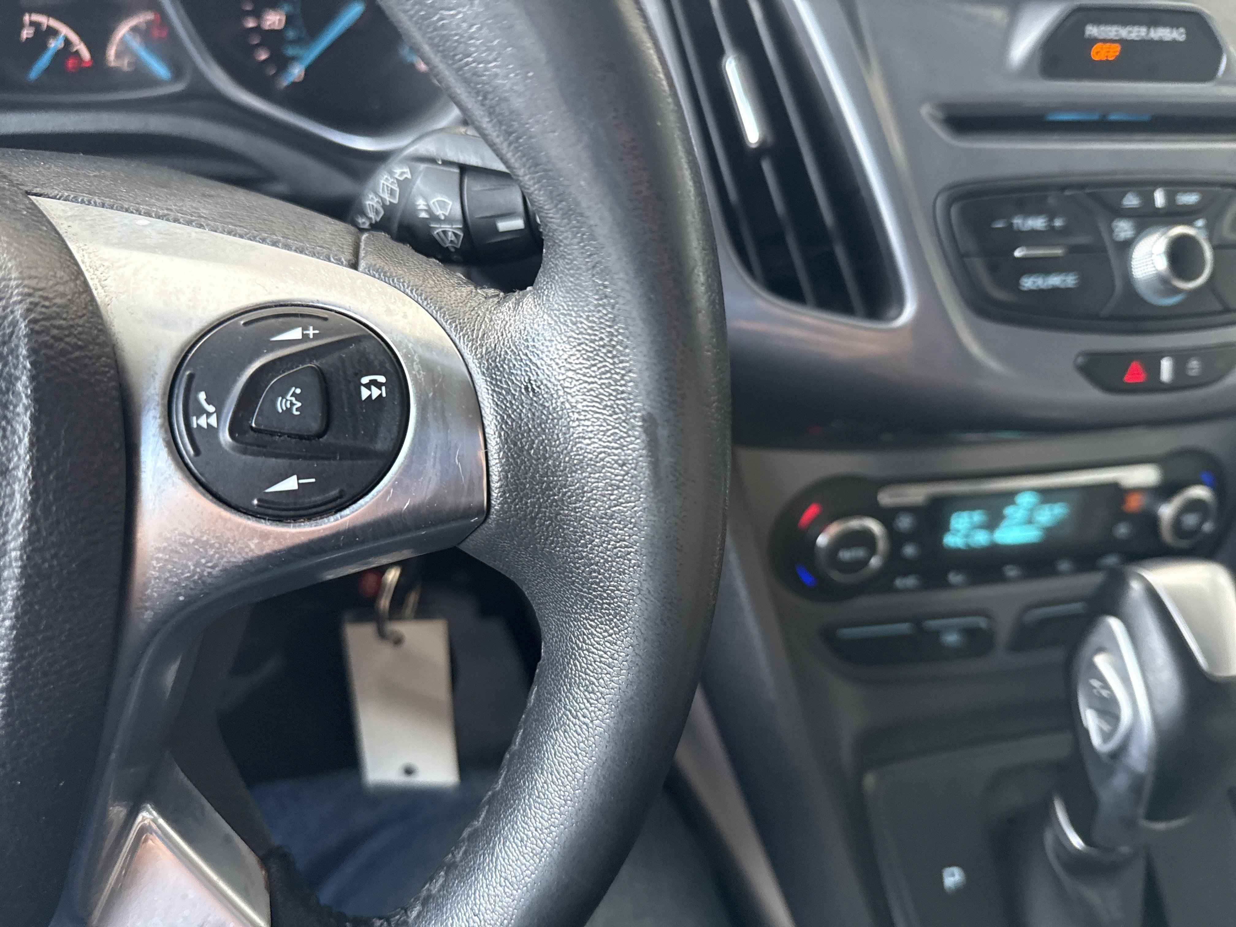 Used 2015 Ford Transit Connect Titanium image 32