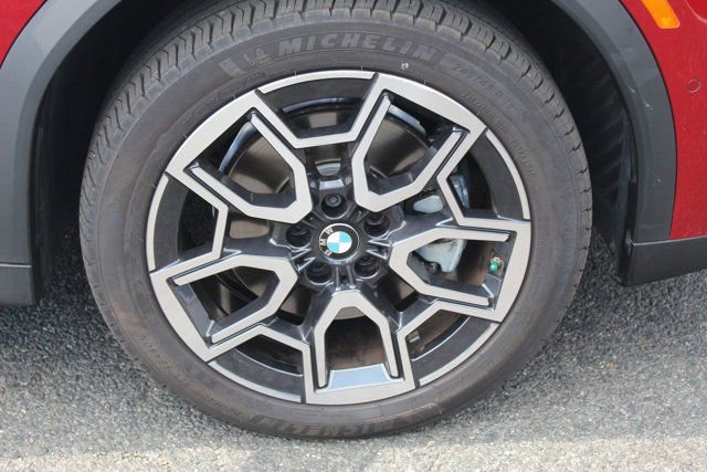 Used 2025 BMW X2 xDrive28i w/ Premium Package image 14