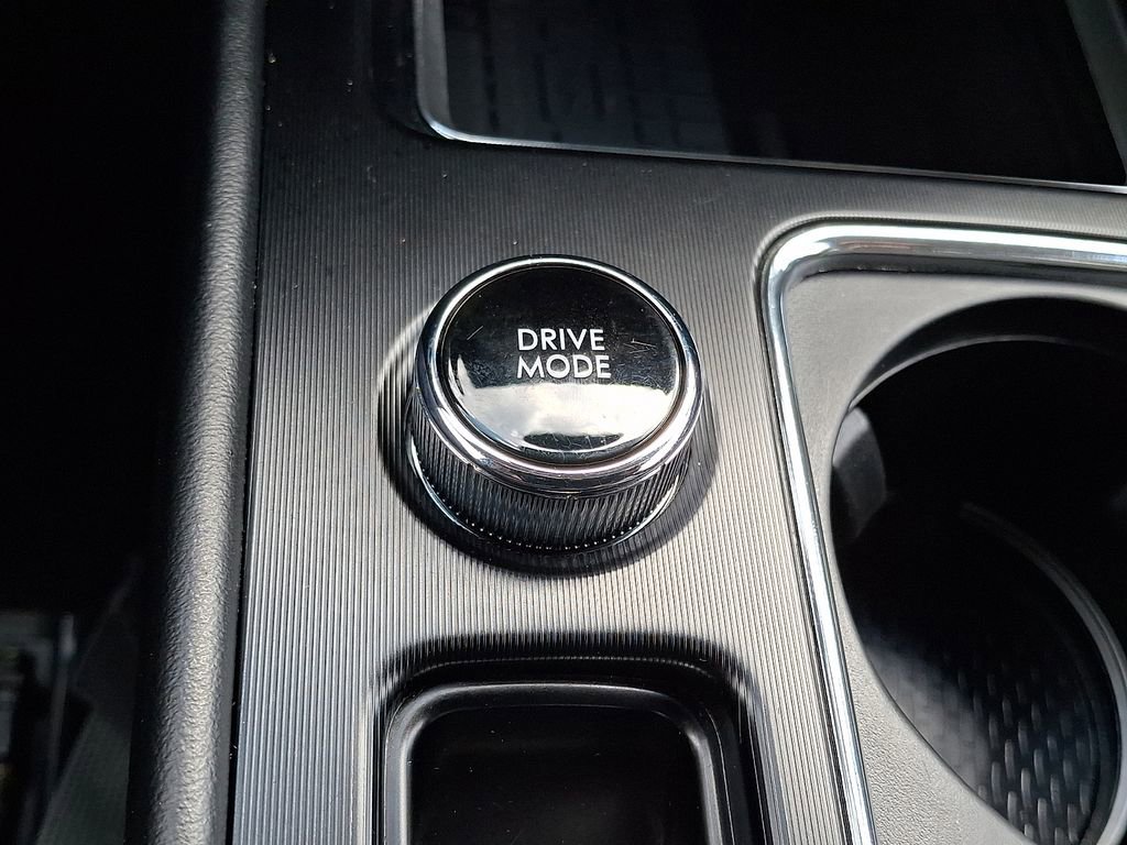 Used 2023 Lincoln Corsair AWD w/ Equipment Group 101A image 24
