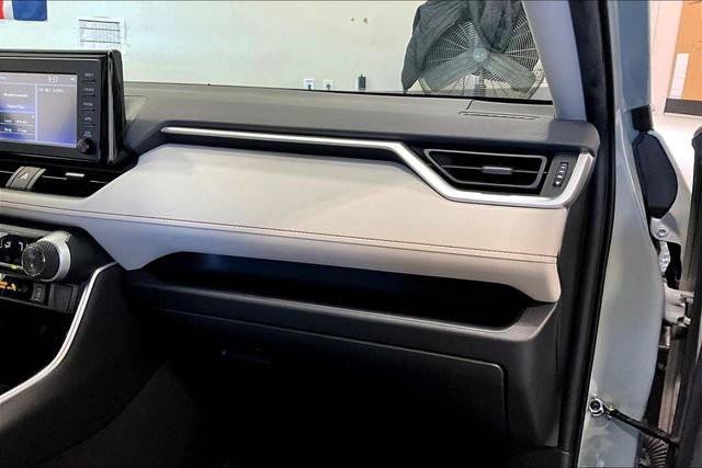 Used 2019 Toyota RAV4 XLE w/ Convenience Package image 26