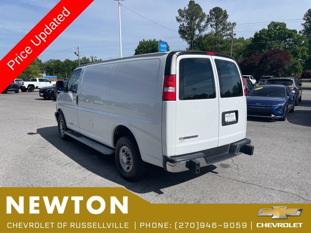 Used 2024 Chevrolet Express 2500 w/ Driver Convenience Package RWD image 29