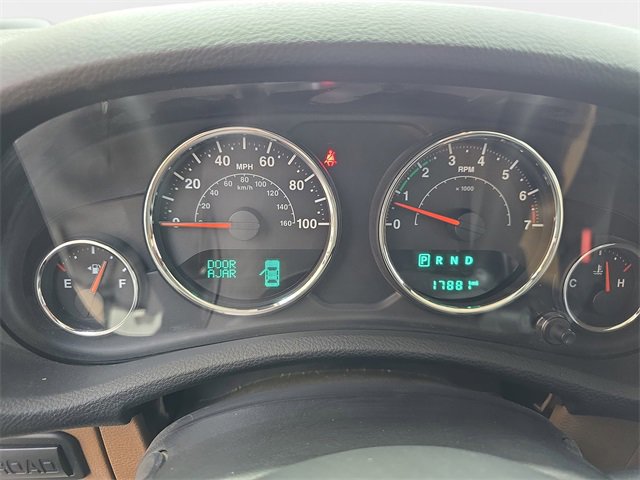 Used 2015 Jeep Wrangler Rubicon w/ Power Convenience Group image 21