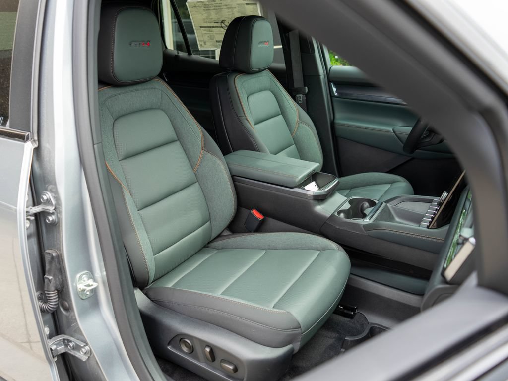 New 2026 GMC Terrain AT4 w/ Convenience Package III AWD/4WD image 9