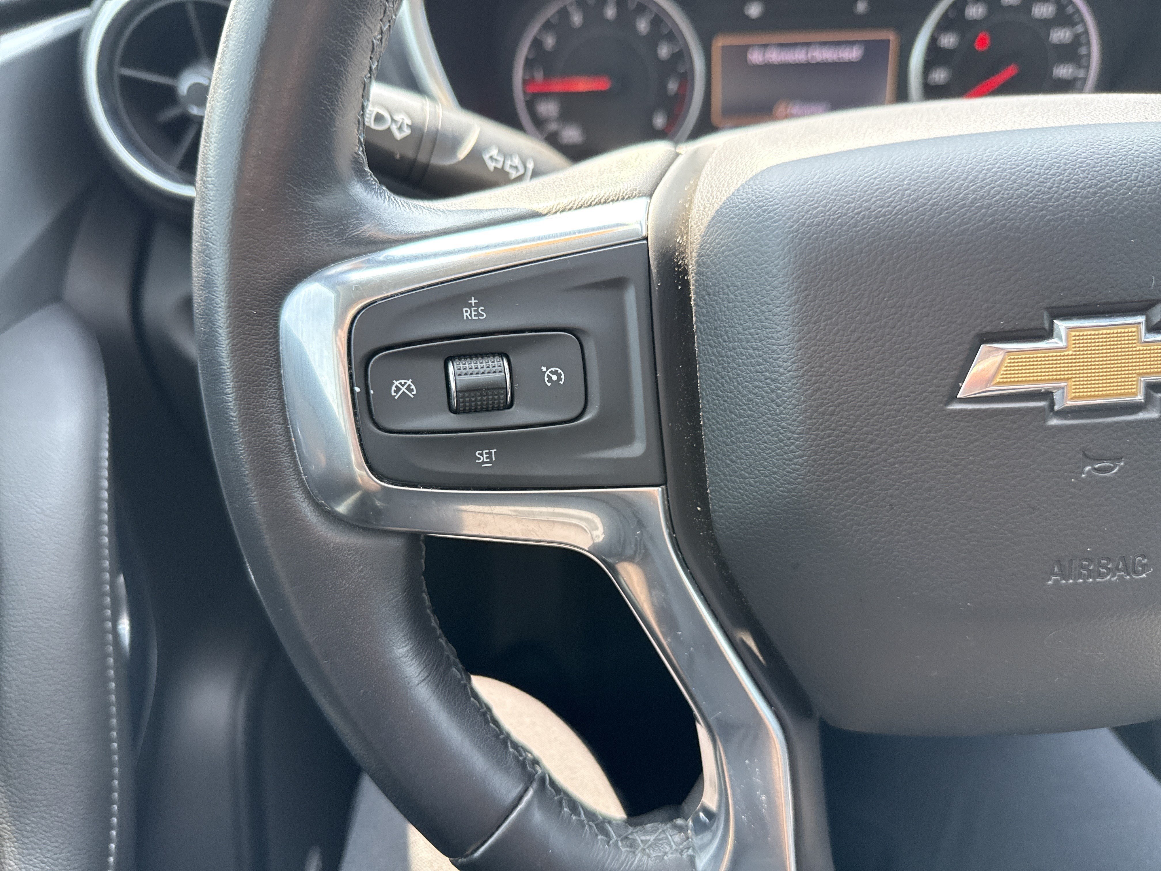 Used 2020 Chevrolet Blazer LT w/ Sound & Technology Package FWD image 19