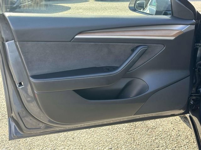 Used 2022 Tesla Model 3 Long Range image 12