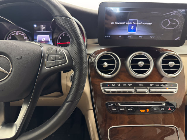 Used 2019 Mercedes-Benz GLC 300 image 24