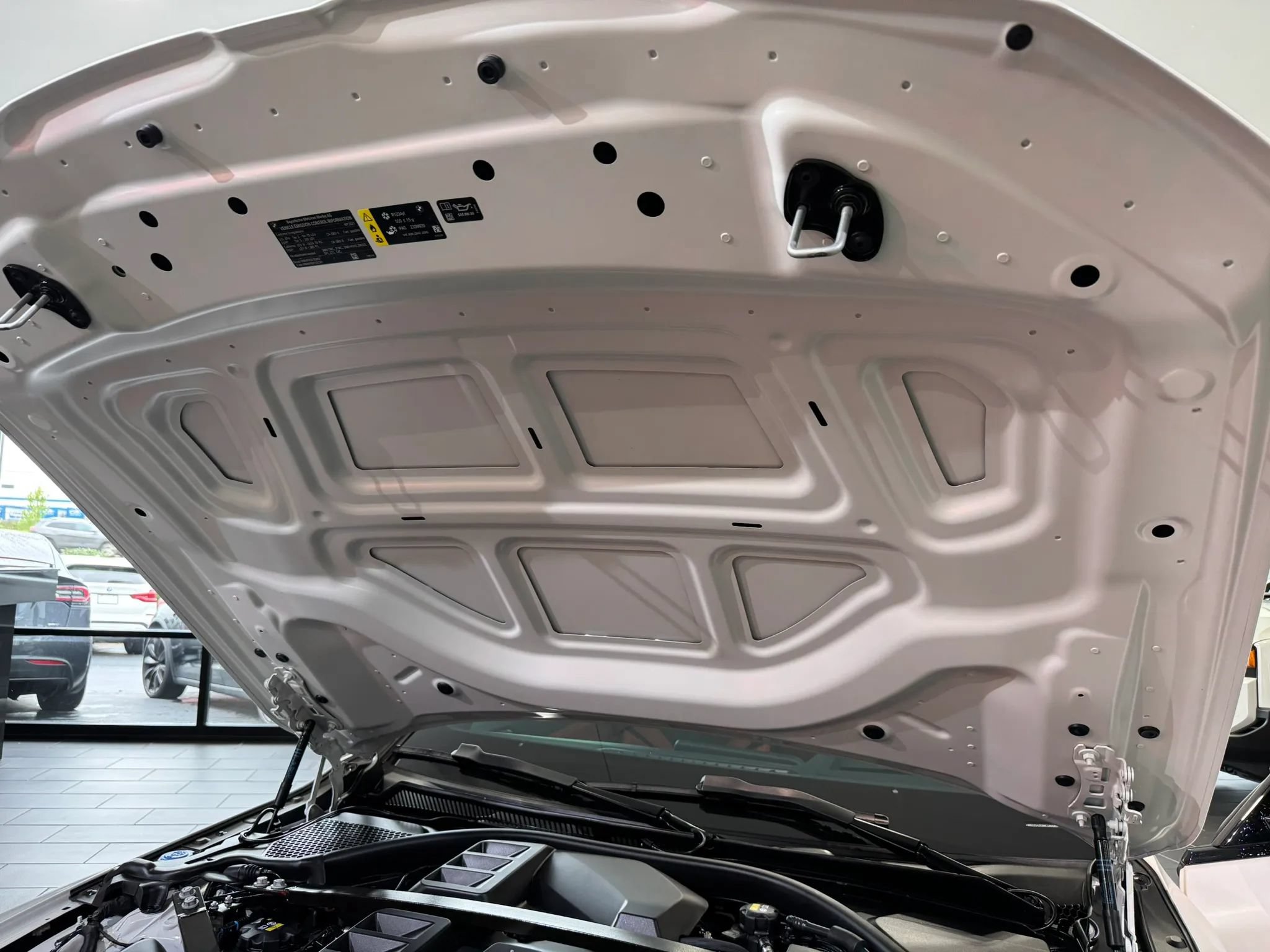 Used 2021 BMW M4 Competition w/ M Carbon Exterior Package RWD image 57