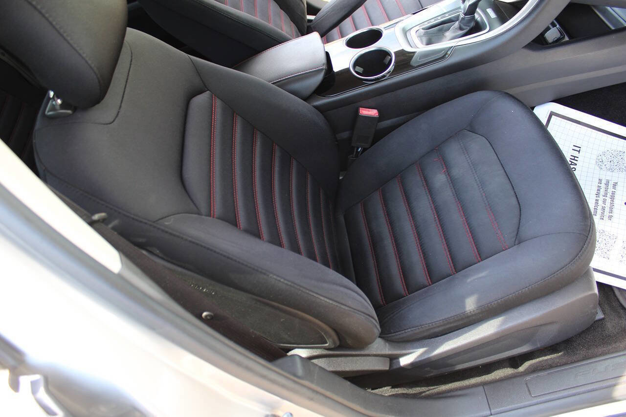 Used 2013 Ford Fusion SE image 38