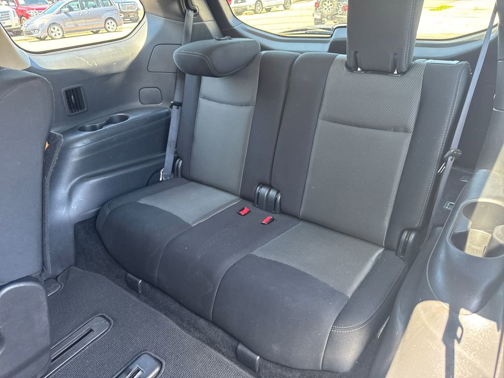Used 2017 Nissan Pathfinder SV FWD image 36