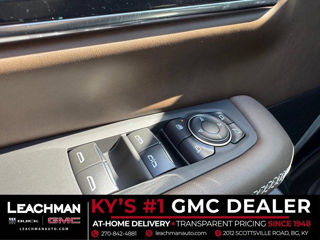 New 2026 GMC Yukon Denali Ultimate w/ LPO, Floor Liner Package AWD/4WD image 11
