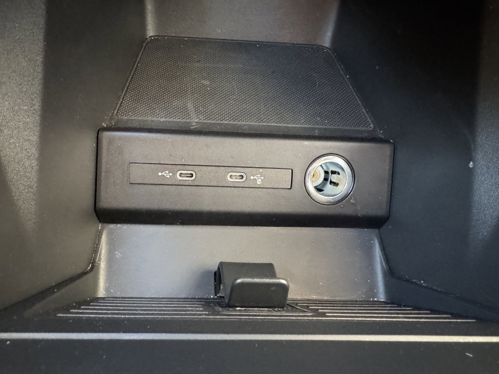 Used 2023 Audi Q4 e-tron Premium Plus w/ Premium Plus image 30