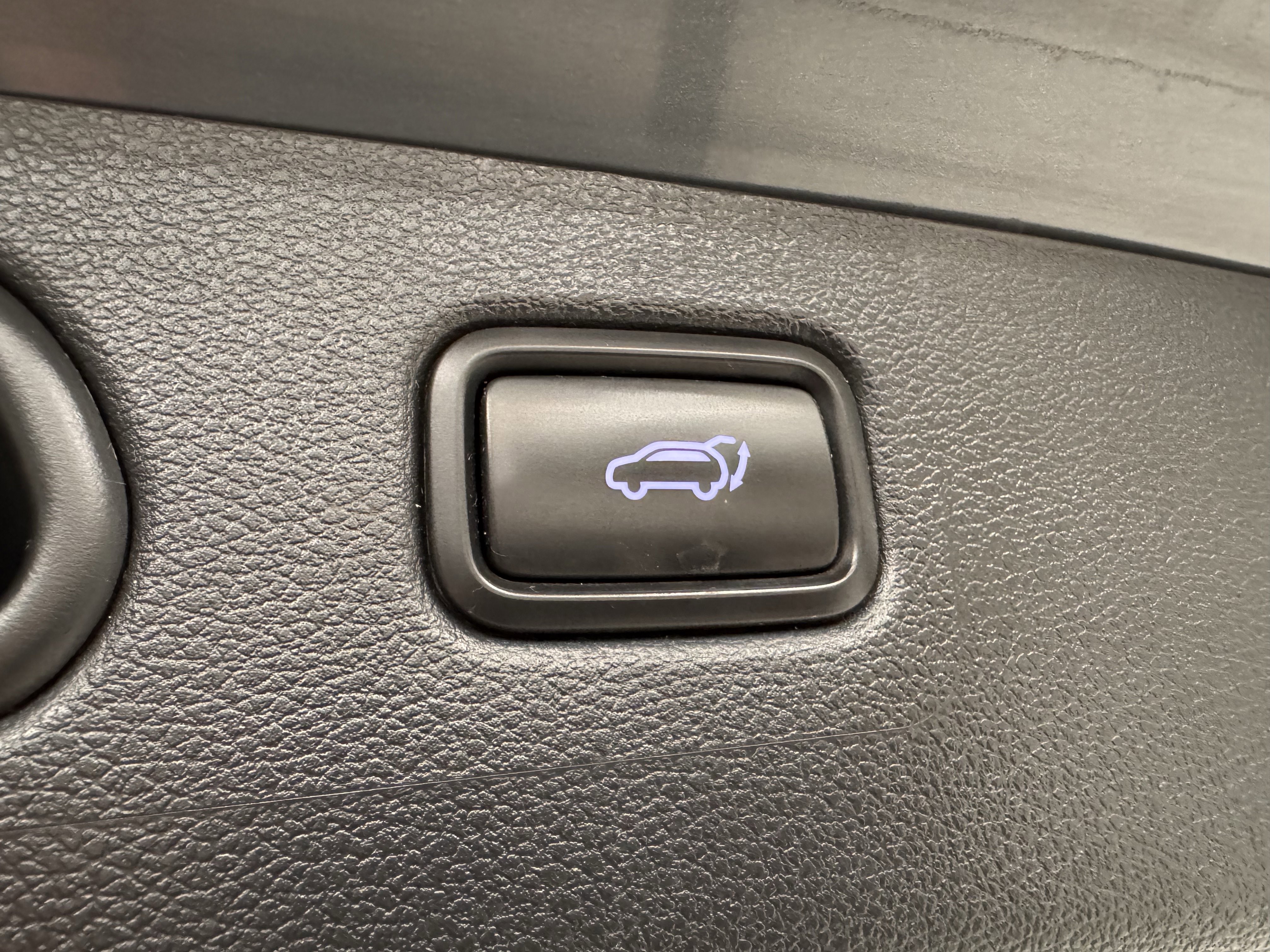 Used 2017 Hyundai Tucson Sport w/ Cargo Package image 24