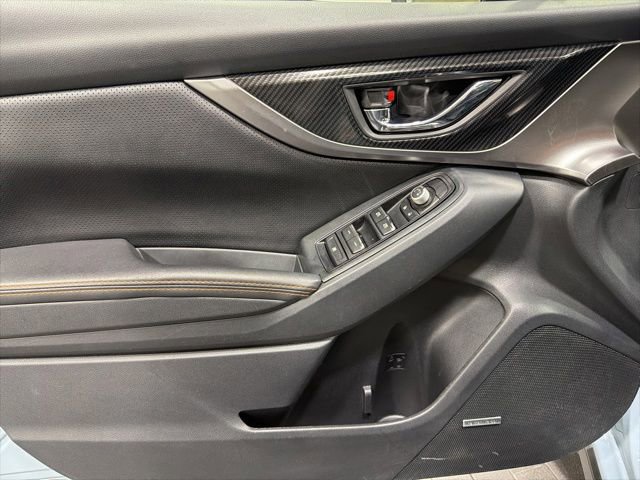 Used 2020 Subaru Crosstrek 2.0i Limited w/ Moonroof Package w/Navigation AWD/4WD image 9