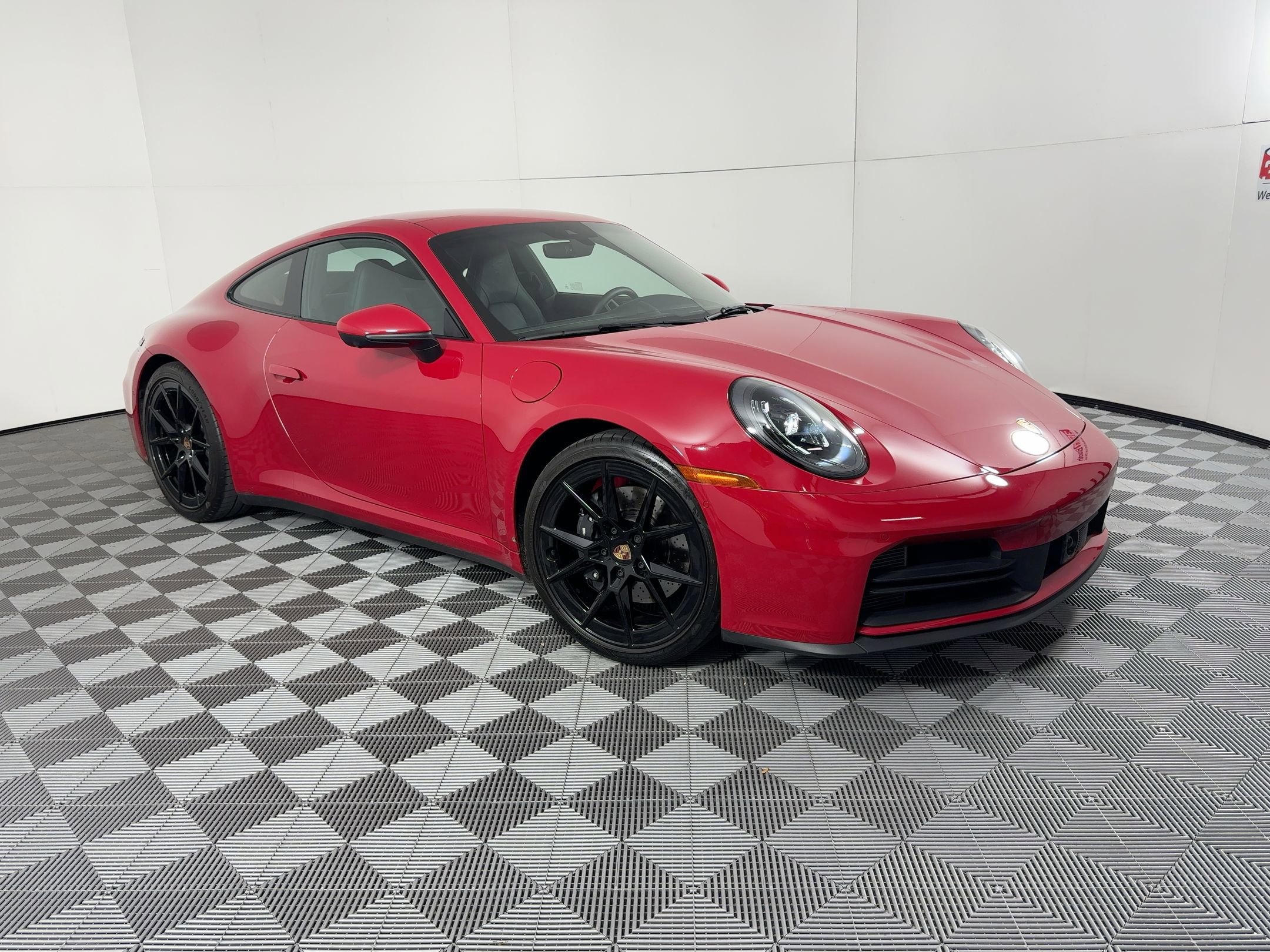 Used 2025 Porsche 911 Carrera RWD image 7