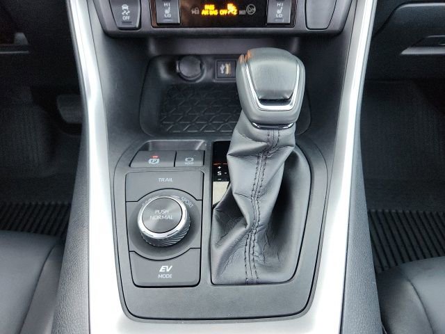 Certified 2023 Toyota RAV4 XLE Premium image 19
