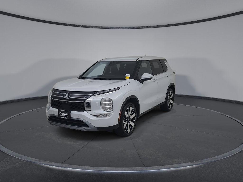 Used 2025 Mitsubishi Outlander SE AWD/4WD image 6