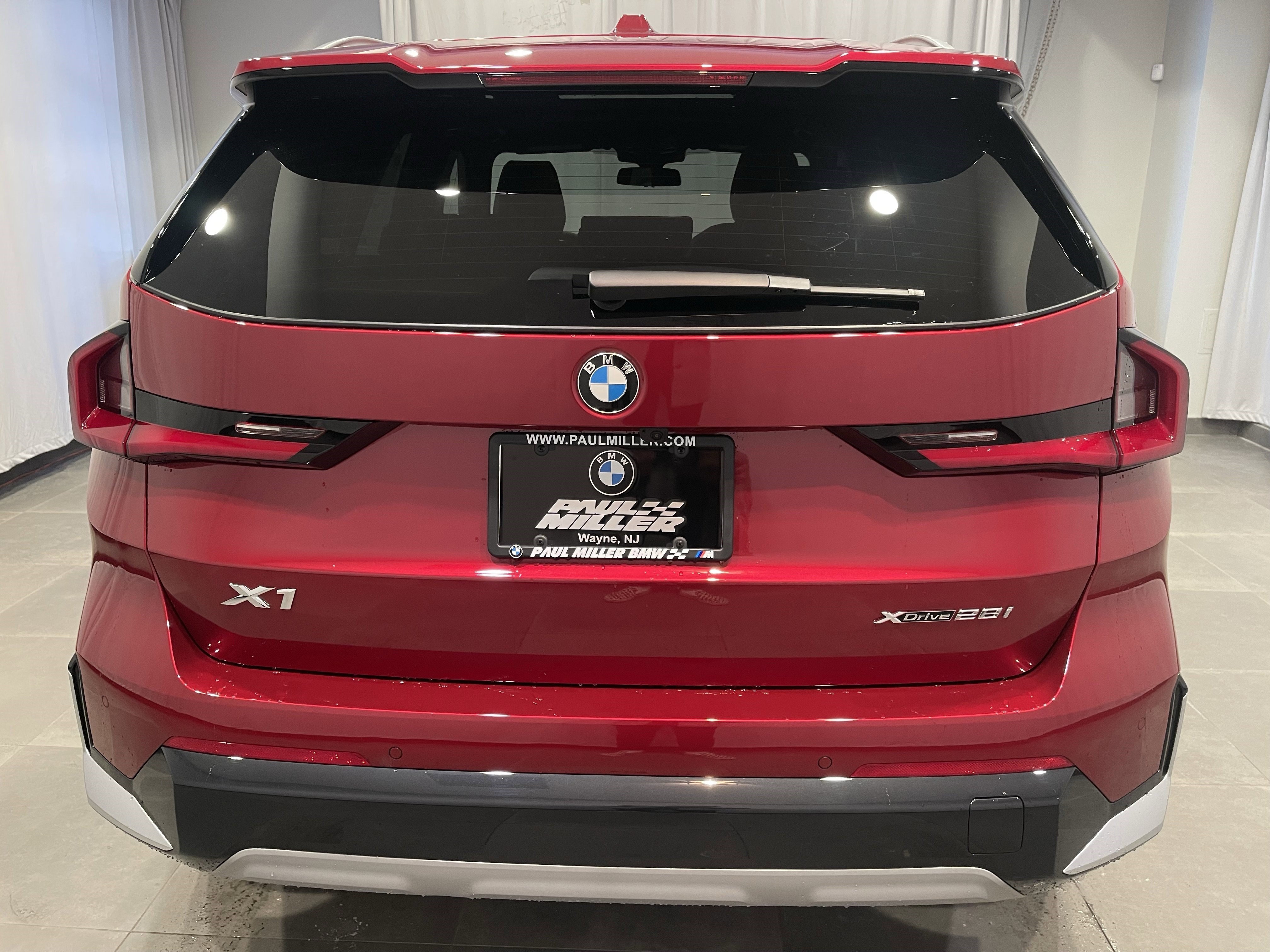 New 2026 BMW X1 xDrive28i w/ Technology Package AWD/4WD image 5
