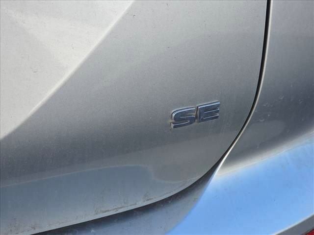 Used 2025 Mitsubishi Outlander SE FWD image 16