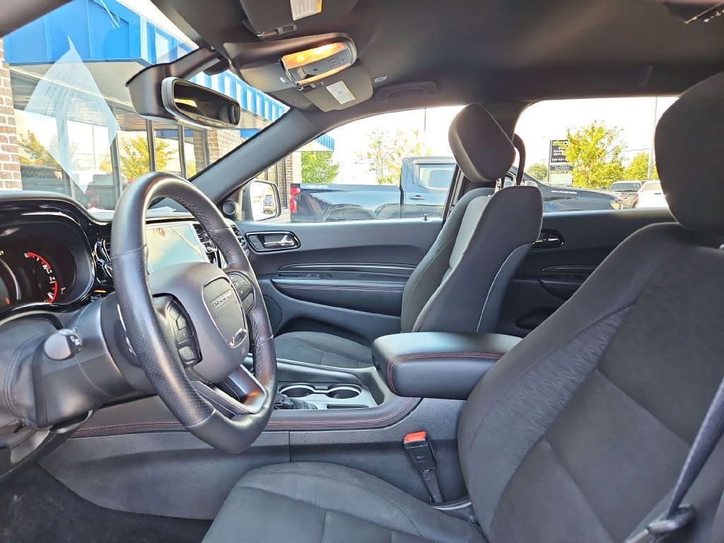 Used 2025 Dodge Durango GT RWD image 23
