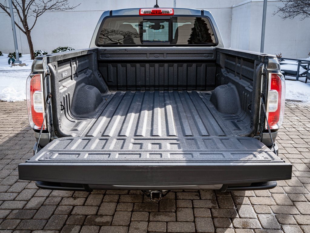 Used 2022 GMC Canyon AT4 image 19