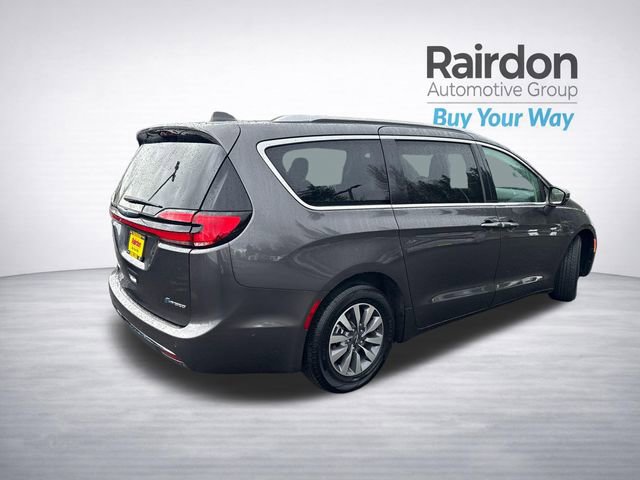 Used 2021 Chrysler Pacifica Touring-L image 8